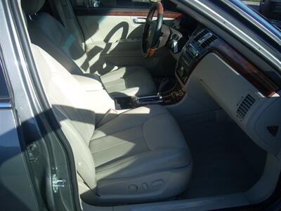 2007 Cadillac DTS Luxury II   - Photo 7 - Patterson, CA 95363