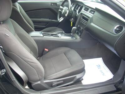 2013 Ford Mustang V6 Premium   - Photo 6 - Turlock, CA 95380