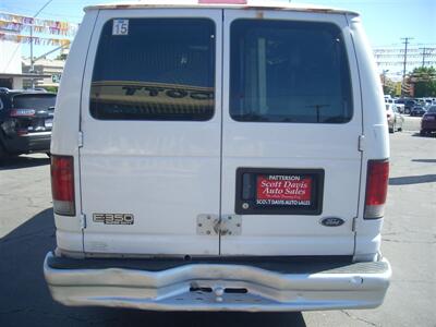 2002 Ford E-350 SD   - Photo 3 - Turlock, CA 95380