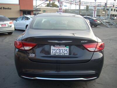 2016 Chrysler 200 Limited   - Photo 3 - Patterson, CA 95363