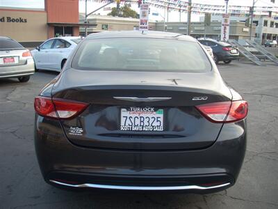 2016 Chrysler 200 Limited   - Photo 10 - Patterson, CA 95363