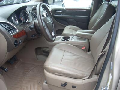 2012 Chrysler Town & Country Touring-L   - Photo 5 - Turlock, CA 95380