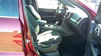 2018 Jeep Grand Cherokee Laredo   - Photo 8 - Turlock, CA 95380