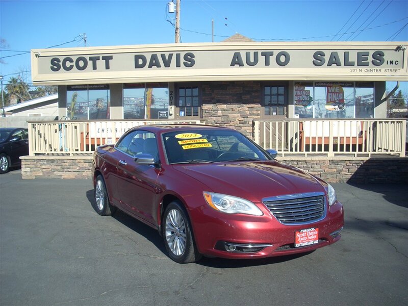 2013 Chrysler 200 Limited  