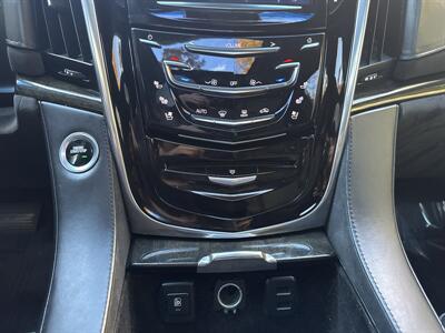 2016 Cadillac Escalade Platinum   - Photo 28 - Pittsburgh, PA 15226