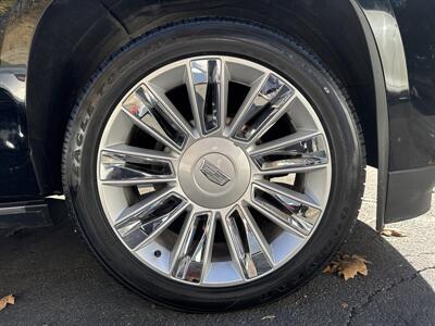 2016 Cadillac Escalade Platinum   - Photo 9 - Pittsburgh, PA 15226