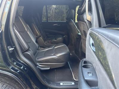 2016 Cadillac Escalade Platinum   - Photo 38 - Pittsburgh, PA 15226