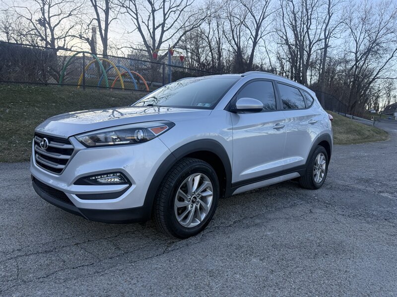 2017 Hyundai Tucson SE   - Photo 1 - Pittsburgh, PA 15226