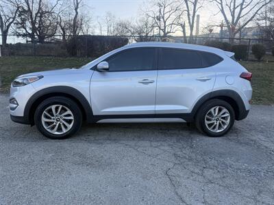 2017 Hyundai Tucson SE   - Photo 2 - Pittsburgh, PA 15226