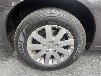 2015 Chrysler Town & Country Touring - Photo 11 - Pittsburgh, PA 15226