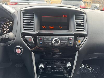 2014 Nissan Pathfinder S   - Photo 23 - Pittsburgh, PA 15226