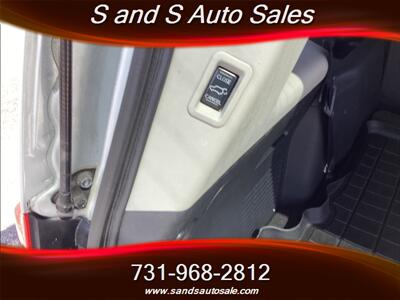 2014 Nissan Armada Platinum   - Photo 18 - Lexington, TN 38351