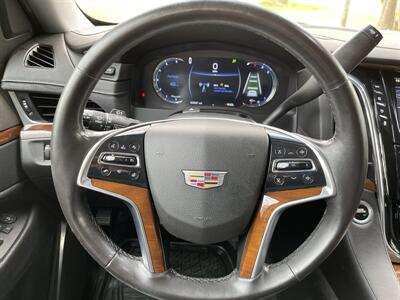 2018 Cadillac Escalade Luxury   - Photo 10 - Loganville, GA 30052