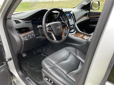 2018 Cadillac Escalade Luxury   - Photo 7 - Loganville, GA 30052