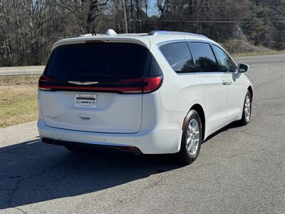 2021 Chrysler Pacifica Touring L - Photo 6 - Loganville, GA 30052