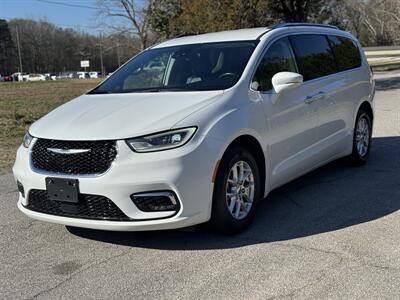 2021 Chrysler Pacifica Touring L - Photo 1 - Loganville, GA 30052