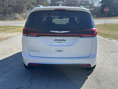 2021 Chrysler Pacifica Touring L - Photo 5 - Loganville, GA 30052