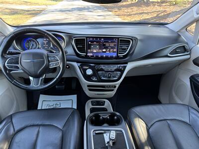 2021 Chrysler Pacifica Touring L - Photo 12 - Loganville, GA 30052