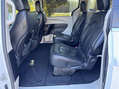 2021 Chrysler Pacifica Touring L - Photo 17 - Loganville, GA 30052