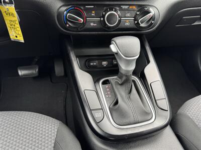 2022 Kia Soul LX   - Photo 13 - Loganville, GA 30052
