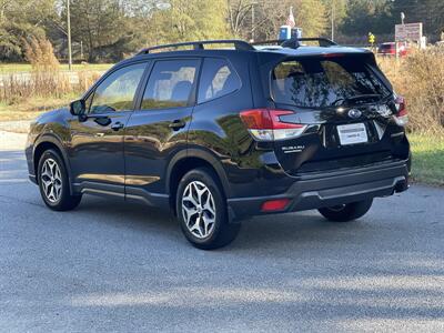 2019 Subaru Forester Premium   - Photo 4 - Loganville, GA 30052