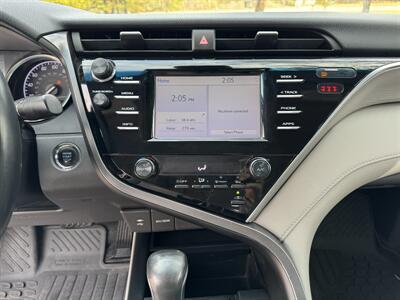2018 Toyota Camry SE   - Photo 13 - Loganville, GA 30052