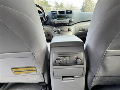 2010 Toyota Highlander   - Photo 16 - Loganville, GA 30052