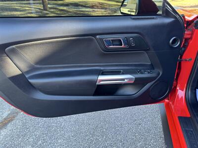 2017 Ford Mustang GT   - Photo 8 - Loganville, GA 30052