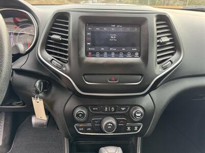 2019 Jeep Cherokee Latitude - Photo 13 - Loganville, GA 30052