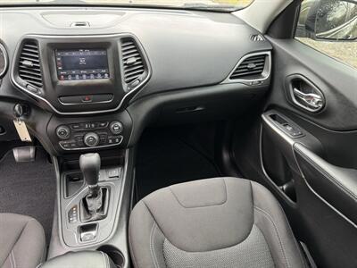 2019 Jeep Cherokee Latitude - Photo 14 - Loganville, GA 30052