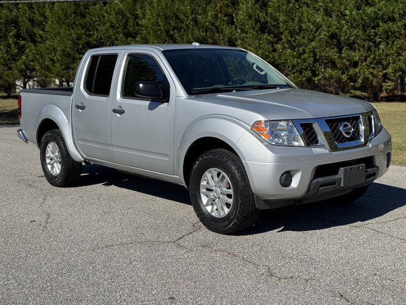 2016 Nissan Frontier SV V6  
