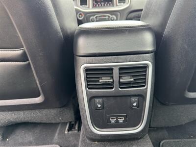 2020 Dodge Charger SXT   - Photo 17 - Loganville, GA 30052