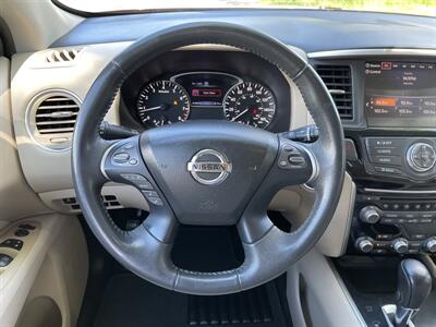 2017 Nissan Pathfinder SV   - Photo 11 - Loganville, GA 30052