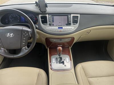 2013 Hyundai Genesis 3.8 Premium   - Photo 10 - Loganville, GA 30052