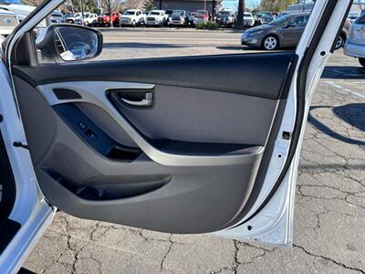 2016 Hyundai ELANTRA SE   - Photo 11 - Sacramento, CA 95821