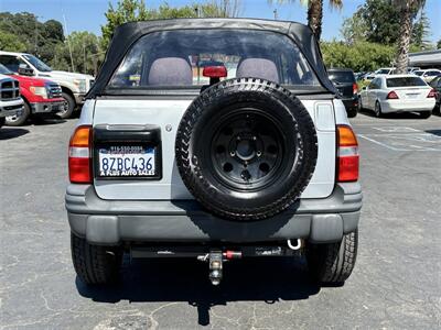 1999 Chevrolet Tracker   - Photo 4 - Sacramento, CA 95821