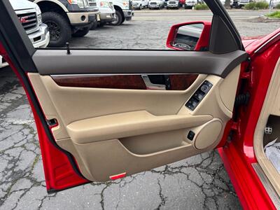 2011 Mercedes-Benz C 300 Luxury - Photo 13 - Sacramento, CA 95821