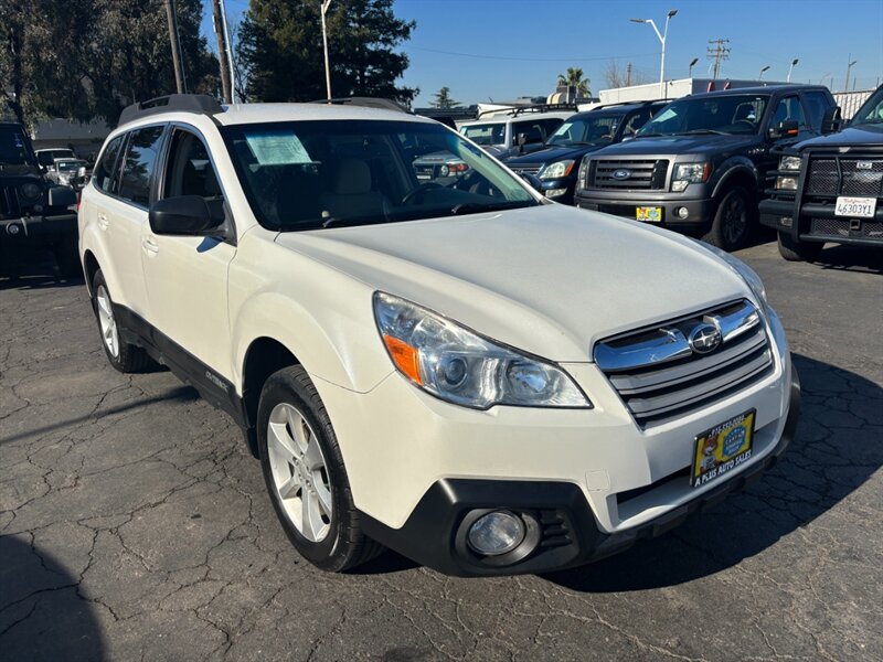 2014 Subaru Outback Base
