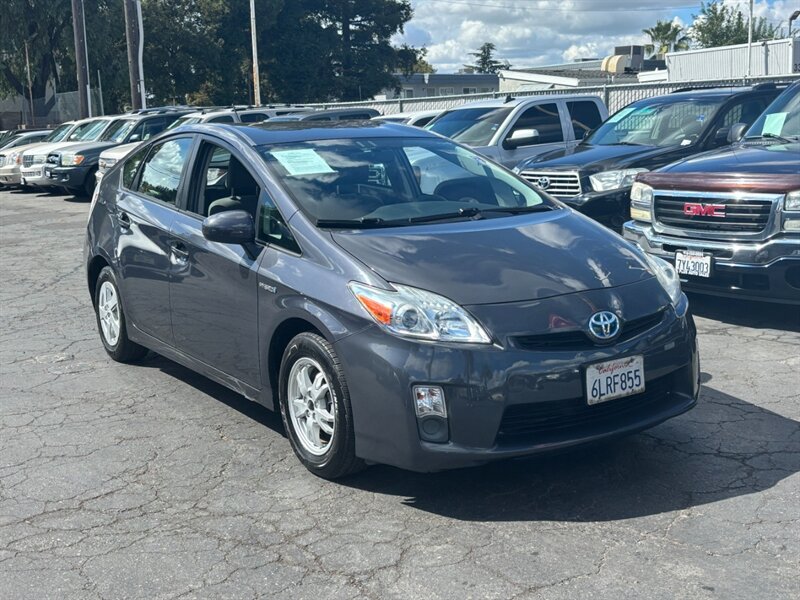 2010 Toyota Prius III