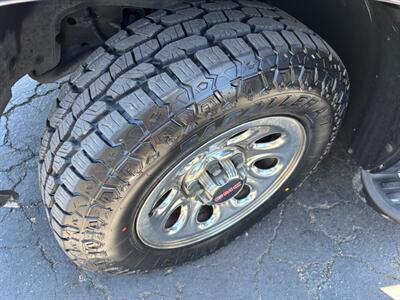 2006 GMC Sierra 1500 SL2 - Photo 19 - Sacramento, CA 95821