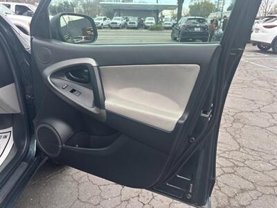 2010 Toyota RAV4   - Photo 11 - Sacramento, CA 95821
