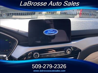 2020 Ford Escape Hybrid SE Sport   - Photo 15 - Spokane Valley, WA 99016