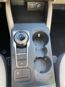 2020 Ford Escape Hybrid SE Sport   - Photo 18 - Spokane Valley, WA 99016