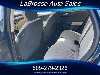 2020 Ford Escape Hybrid SE Sport   - Photo 8 - Spokane Valley, WA 99016