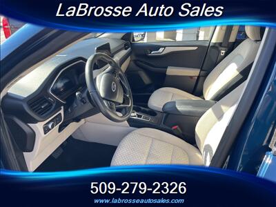 2020 Ford Escape Hybrid SE Sport   - Photo 7 - Spokane Valley, WA 99016