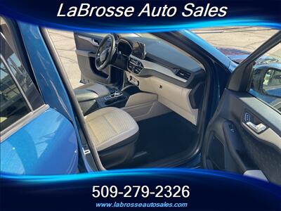 2020 Ford Escape Hybrid SE Sport   - Photo 11 - Spokane Valley, WA 99016
