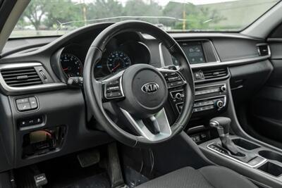 2019 Kia Optima LX   - Photo 3 - Dallas, TX 75220