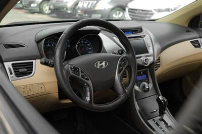 2013 Hyundai ELANTRA Limited   - Photo 12 - Dallas, TX 75220