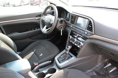 2020 Hyundai Elantra SEL   - Photo 25 - Dallas, TX 75220