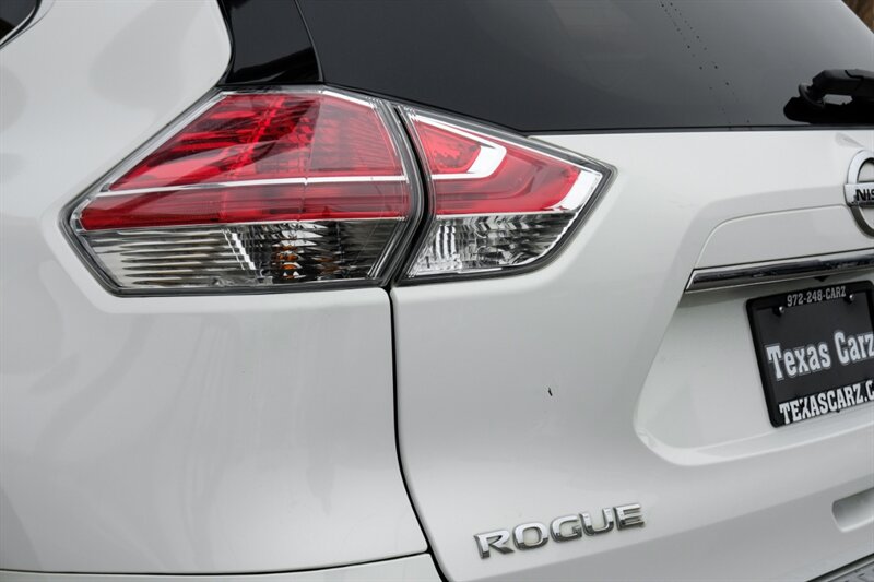 2014 Nissan Rogue S photo